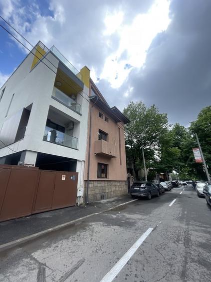 Apartament cu 2 camere semidecomandat, mobilat în Grivița