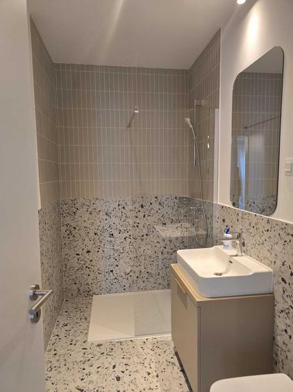 Apartament cu 2 camere nedecomandat în Sisești