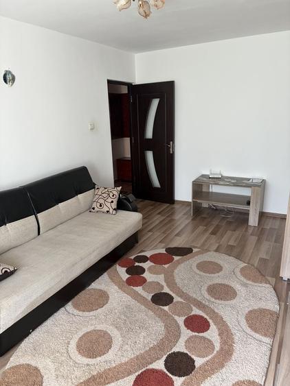 Apartament cu 2 camere decomandat în Galata