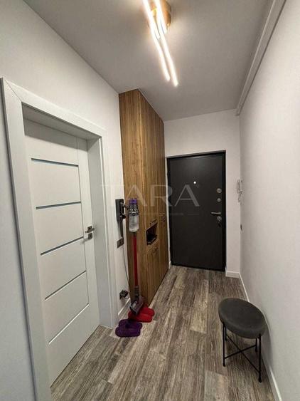 Apartament cu 3 camere decomandat, mobilat în Bună Ziua