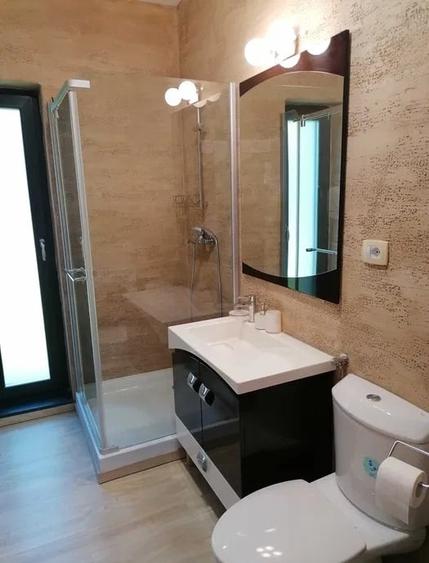Duplex cu 4 camere cu Canalizare în Europa