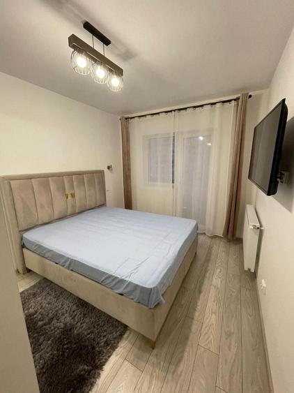 Apartament cu 2 camere în Apărătorii Patriei