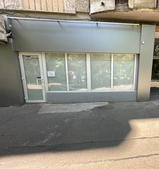 Spațiu comercial, de 37 mp, în Apusului
