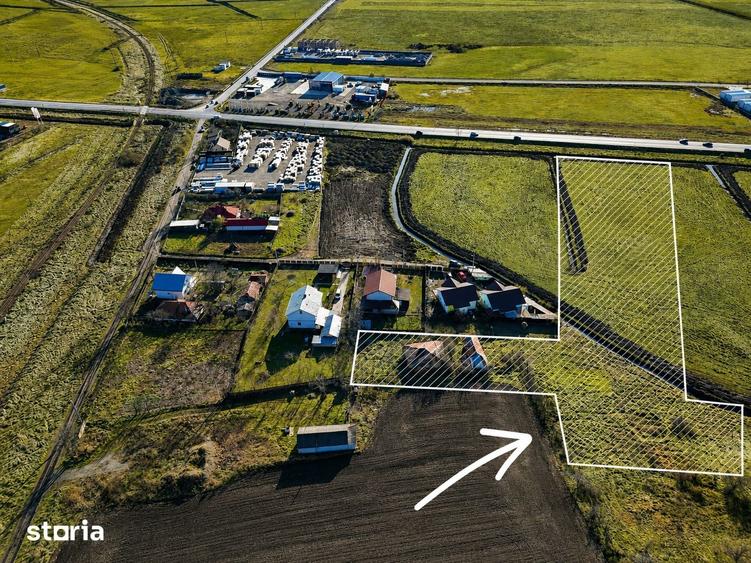 Teren de 15000 mp, în Dumești
