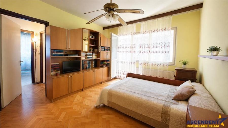 Apartament cu 2 camere semidecomandat în Astra