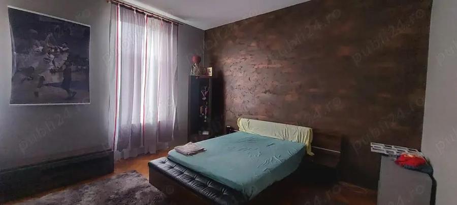 Casă cu 6 camere cu Teren 1330 Mp în Central