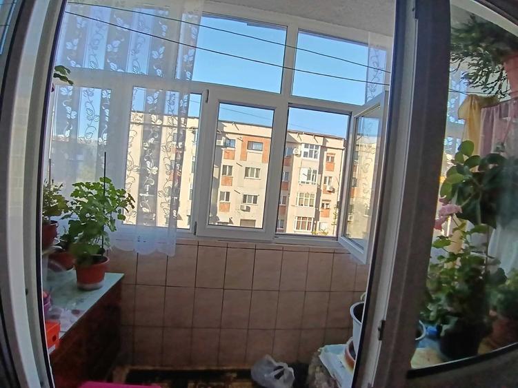 Garsonieră decomandată în Brazda lui Novac
