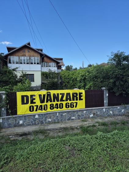 Casă cu 4 camere în Cislău