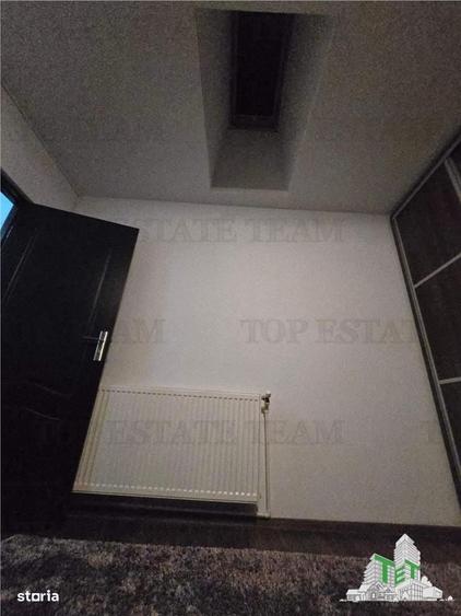 Apartament cu 4 camere decomandat în Nicolae Bălcescu