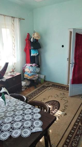 Casă cu 2 camere cu Teren 560 Mp în Morești
