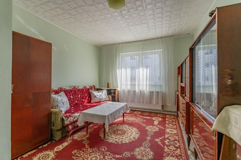 Apartament cu 2 camere semidecomandat, mobilat în Bartolomeu