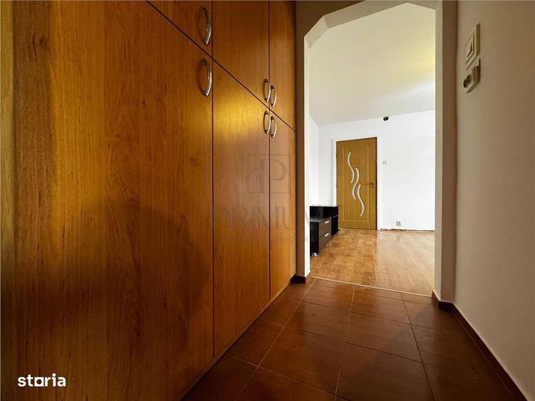 Apartament cu 2 camere, mobilat în Lipovei