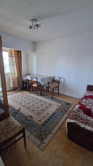 Apartament cu 2 camere nedecomandat în Central