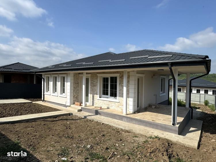 Casă cu 4 camere cu Teren 480 Mp în Bucium