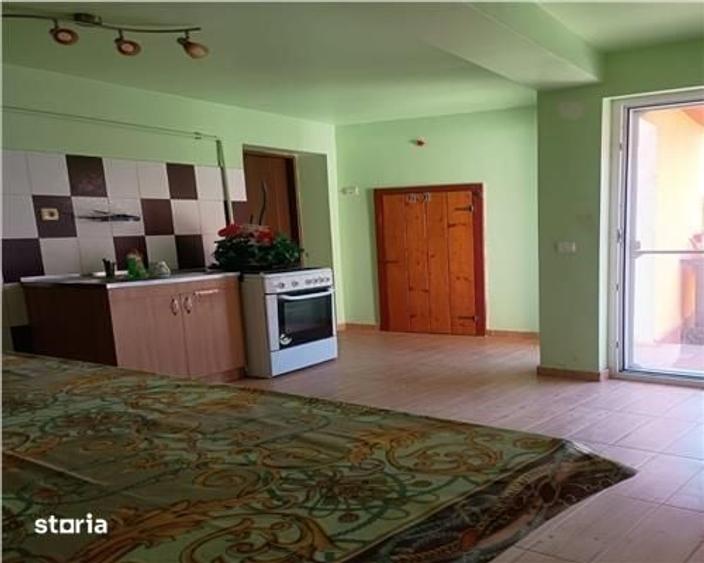 Casă cu 4 camere cu Teren 80 Mp în Șura Mare