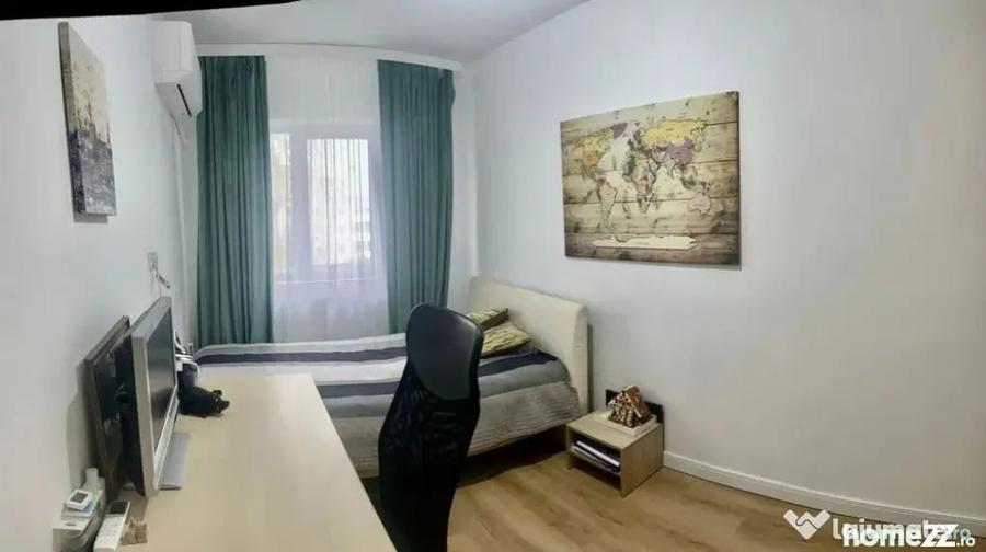 Apartament cu 3 camere semidecomandat în City Park Mall