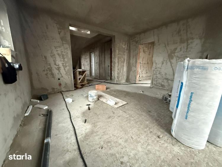 Casă cu 4 camere cu Teren 700 Mp în Chinteni