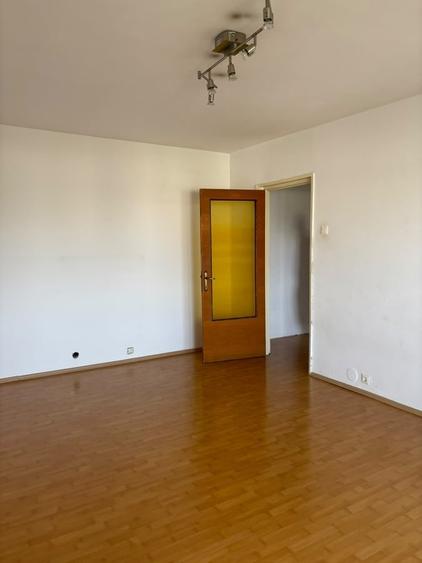 Apartament cu 2 camere decomandat în Aviației