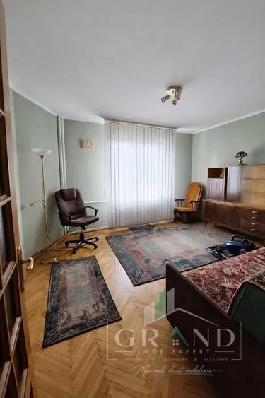Casă individuală cu 5 camere cu Canalizare în Gheorgheni