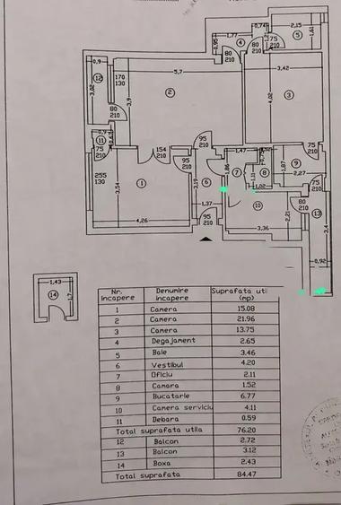 Apartament cu 3 camere semidecomandat în Universitate