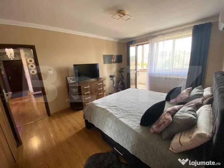 Apartament cu 3 camere decomandat în Centura