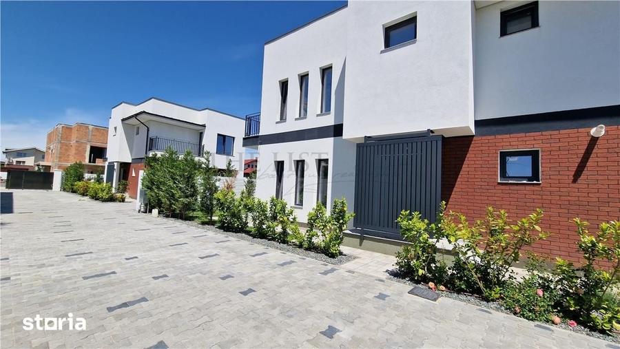 Casă cu 4 camere cu Teren 300 Mp în Odăi