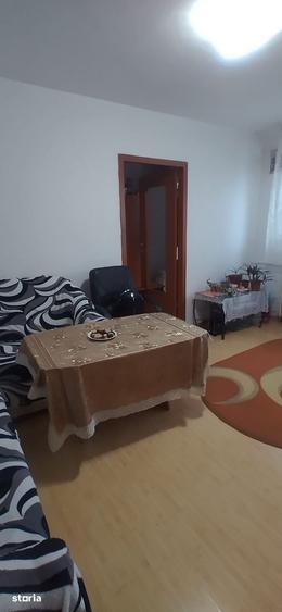 Apartament cu 2 camere nedecomandat în Mihai Bravu