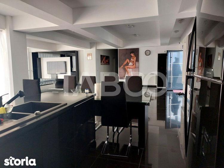 Apartament cu 3 camere decomandat în Vasile Aaron