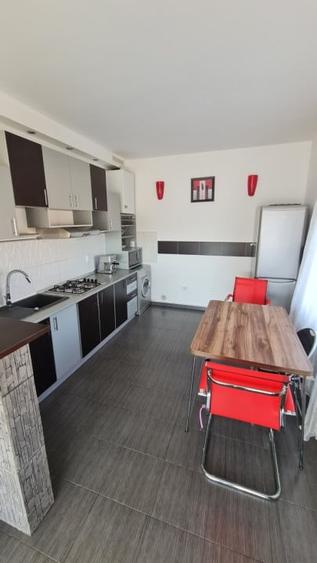 Apartament cu 2 camere semidecomandat, mobilat în Zorilor