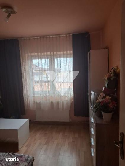 Apartament cu 3 camere decomandat, mobilat în Central