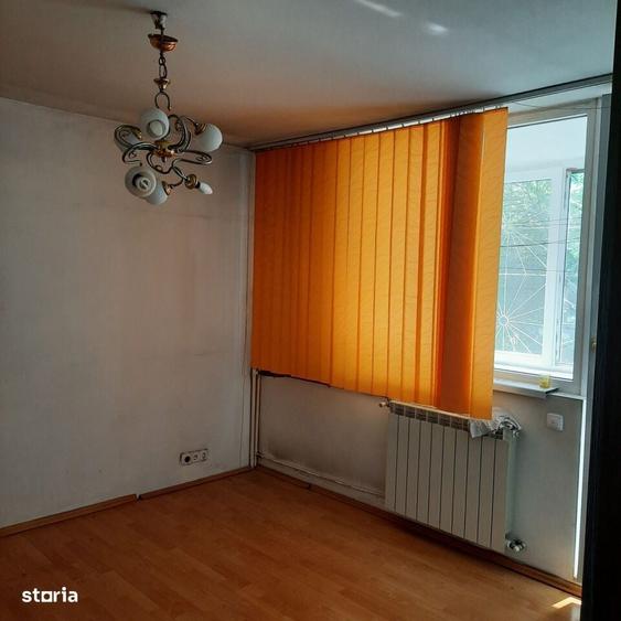Apartament cu 4 camere în Militari