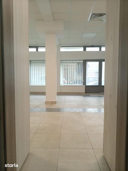 Spațiu comercial, de 330 mp, în Rogerius