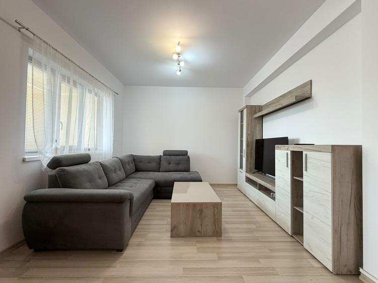Apartament cu 3 camere decomandat în Bucovina