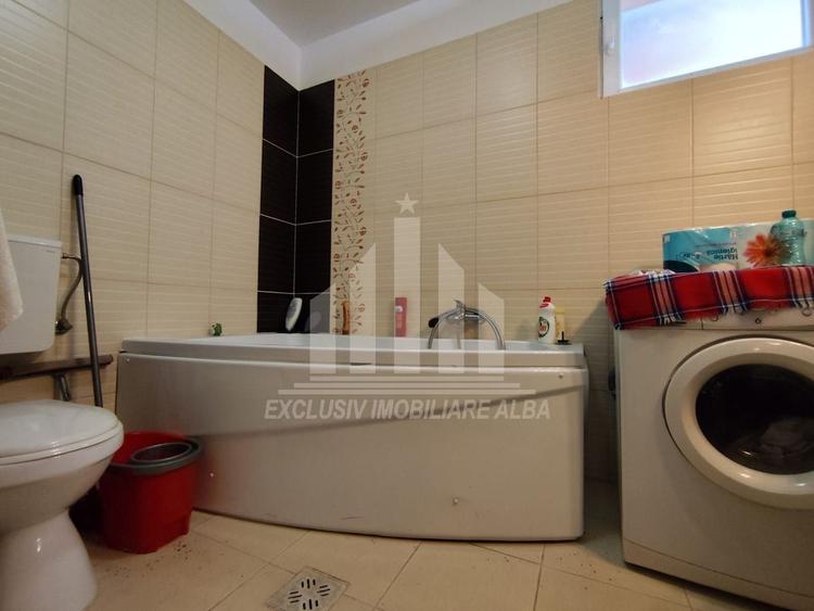 Apartament cu 2 camere decomandat, mobilat în Cetate