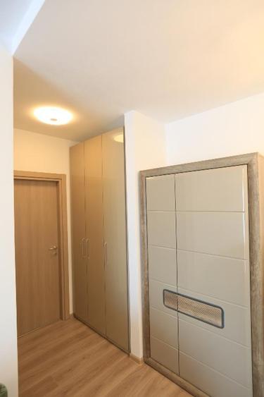 Apartament cu 2 camere semidecomandat, mobilat în Banu Manta