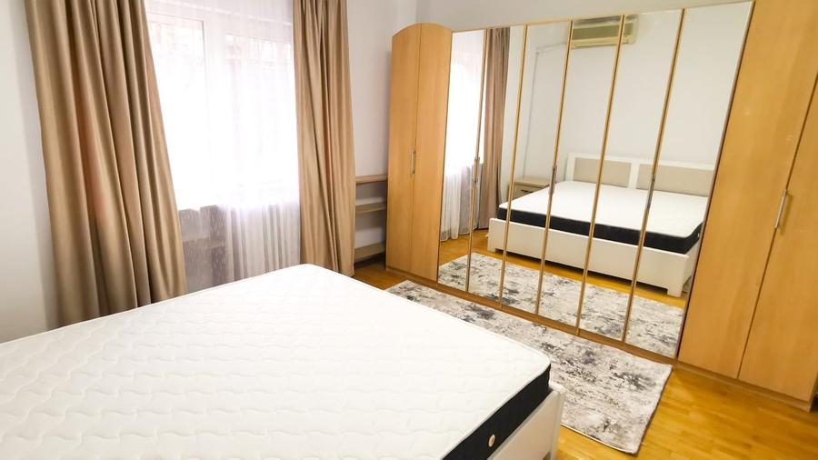 Apartament cu 2 camere decomandat, mobilat în Decebal