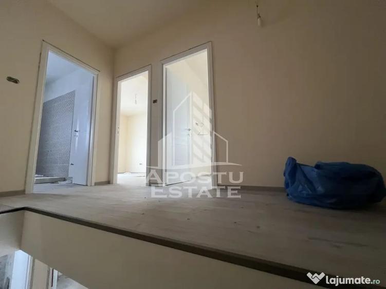 Casă cu 4 camere cu Teren 350 Mp în Moșnița Nouă
