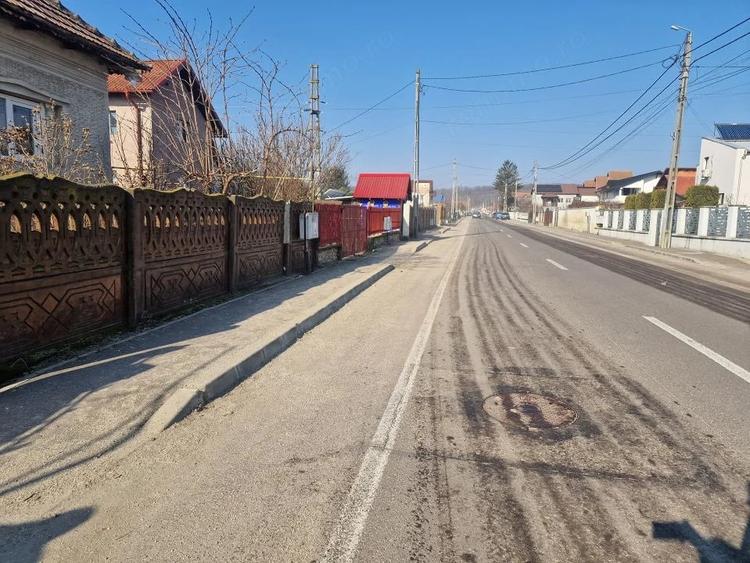 Teren de 2000 mp, în Mărăcineni