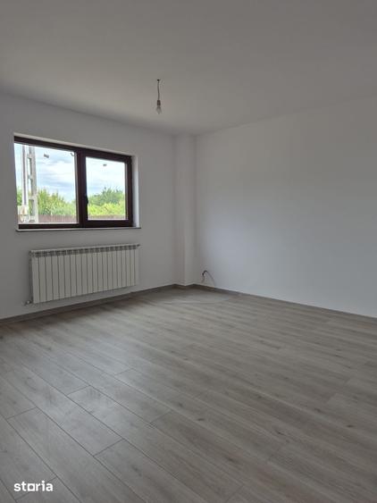 Casă cu 5 camere cu Teren 540 Mp în Măgura