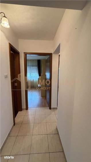 Apartament cu 3 camere în Traian