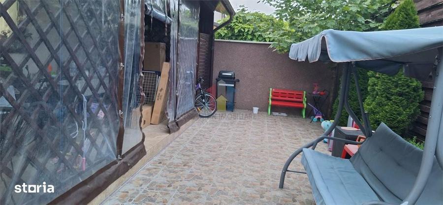 Casă cu 4 camere în Radu Negru