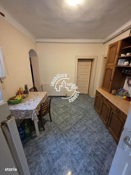 Casă cu 4 camere cu Teren 500 Mp în Titulescu