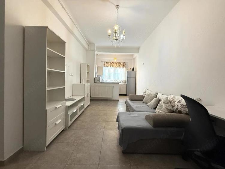 Apartament 2 camere semidecomandat, 42 mp, centrala proprie & Parcare - 1