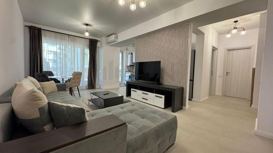 Apartament cu 2 camere semidecomandat, mobilat în Pipera