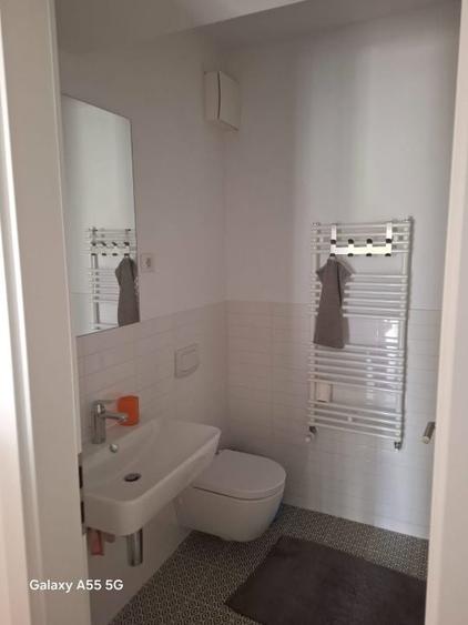Apartament cu 3 camere decomandat, mobilat în Aviației