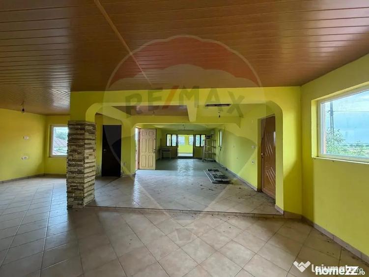 Casă cu 5 camere cu Teren 1513 Mp în Câmpineanca
