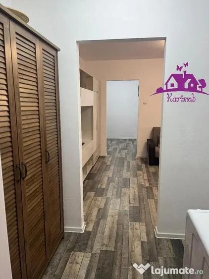 Apartament cu 3 camere semidecomandat în Dacia