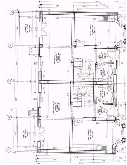 Casă cu 4 camere în Central