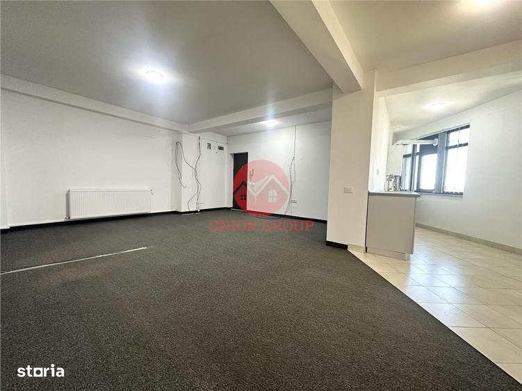 Spațiu comercial, de 70 mp, în Brotăcei