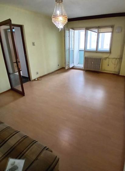 Apartament cu 2 camere decomandat în 1 Decembrie 1918
